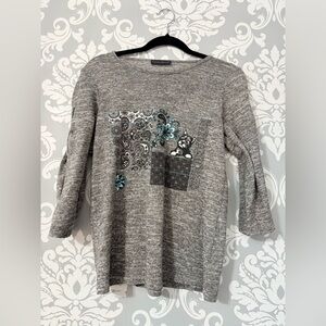 10/$25 • Classic Editions Quarter Sleeve Knit Top